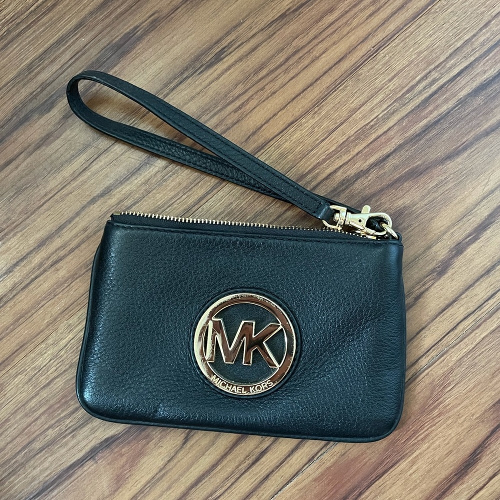 Michael Kors wristlet